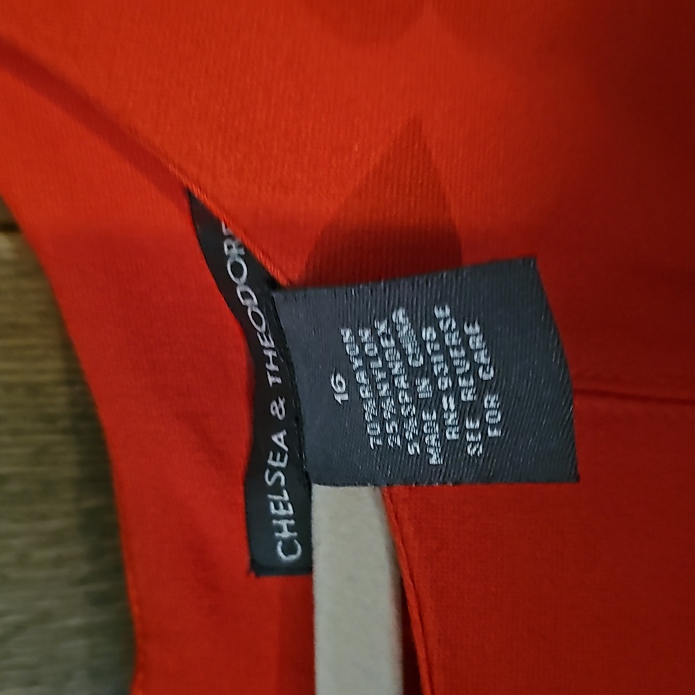 Dress - Picture 3 of 5